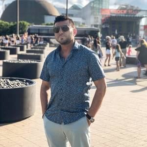 Meet your Posher, Izzet